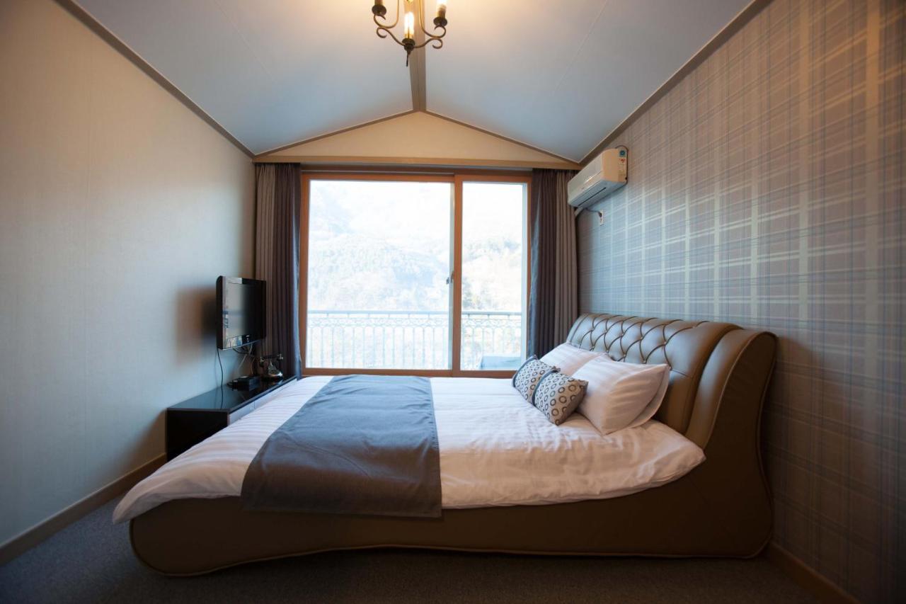 Cheongpyeong Family Hotel Gapyeong Εξωτερικό φωτογραφία