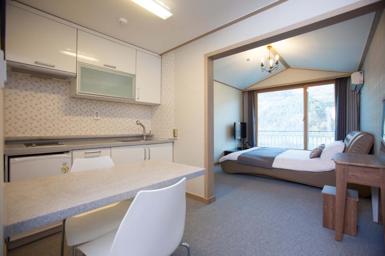 Cheongpyeong Family Hotel Gapyeong Εξωτερικό φωτογραφία