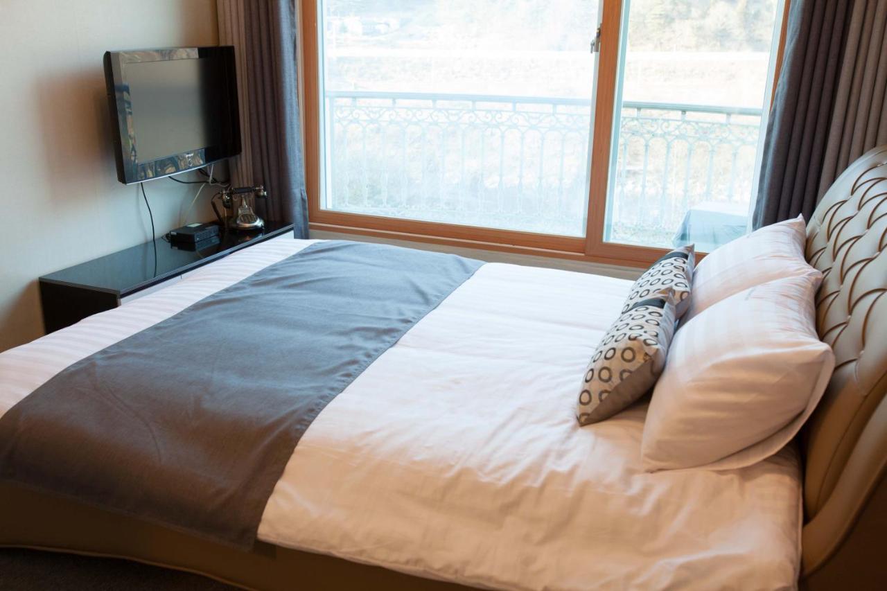 Cheongpyeong Family Hotel Gapyeong Εξωτερικό φωτογραφία